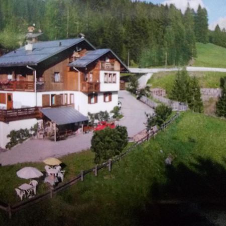 Hotel Garni La Rondine Selva di Cadore Exteriér fotografie